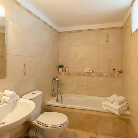 V Zapadnych Tatrach Konukevi 3*